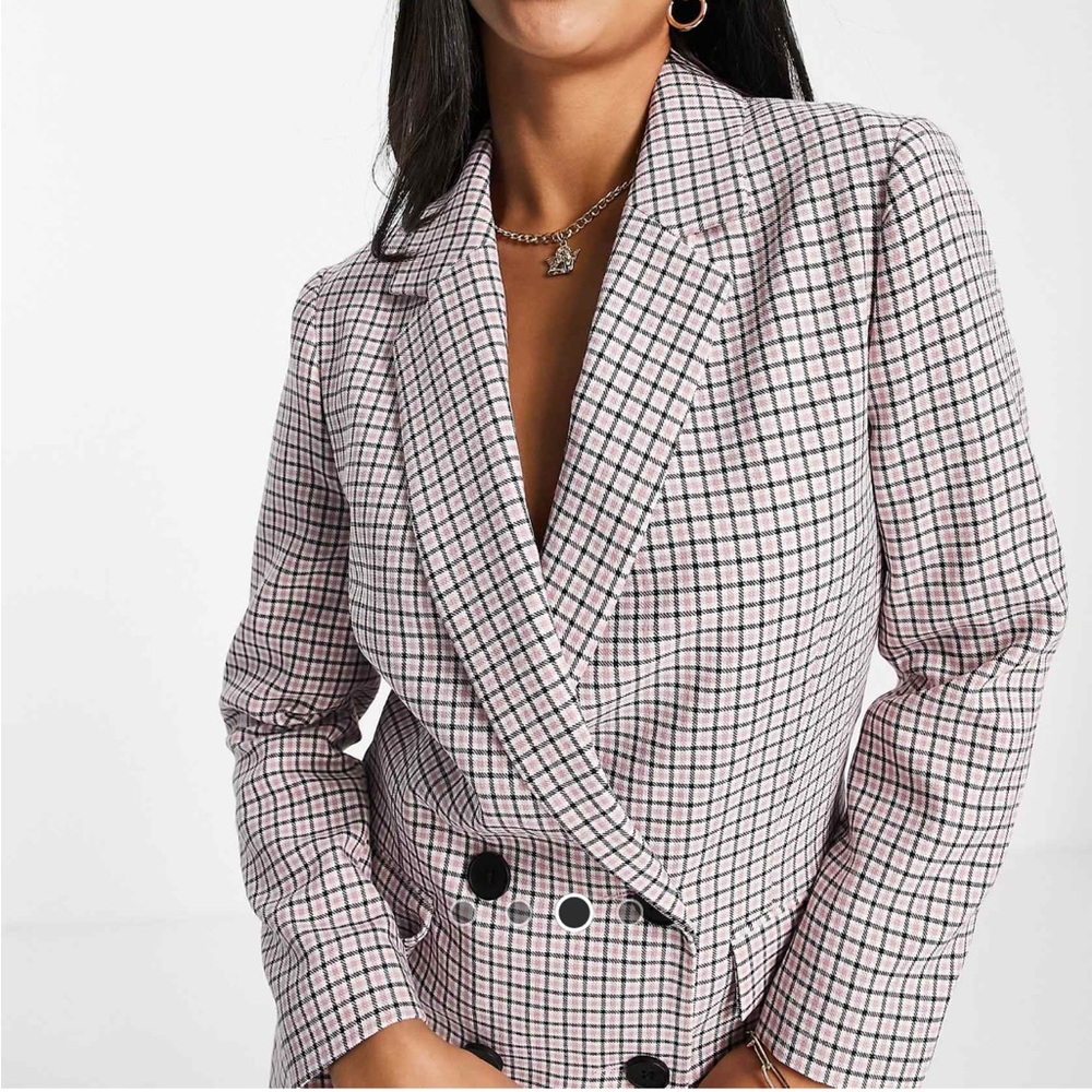 Miss Selfridge Petite Check Boyfriend Blazer in Black, White & Pink - Picture 3 of 4